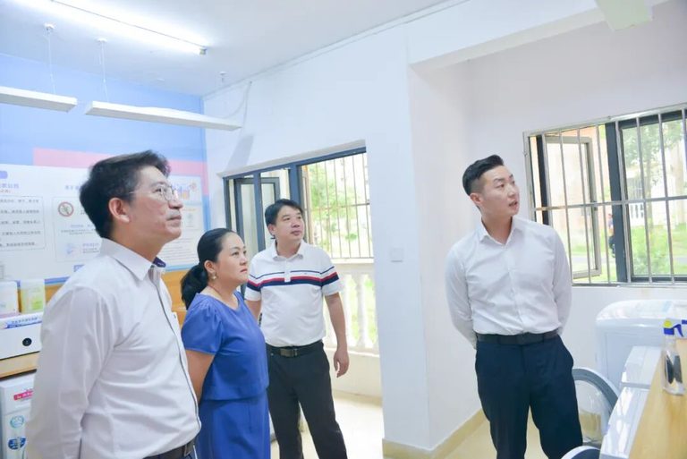 暹罗大学代表团参观广西外国语学院留学生宿舍
